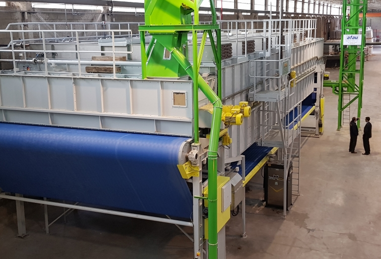 Drying of sawdust on a belt dryer