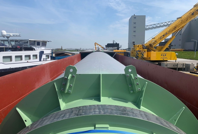 Drying of lucerne and corn silage into pellets or bales