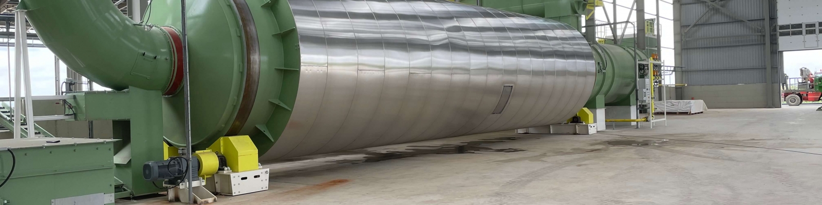 Drying of lucerne and corn silage into pellets or bales