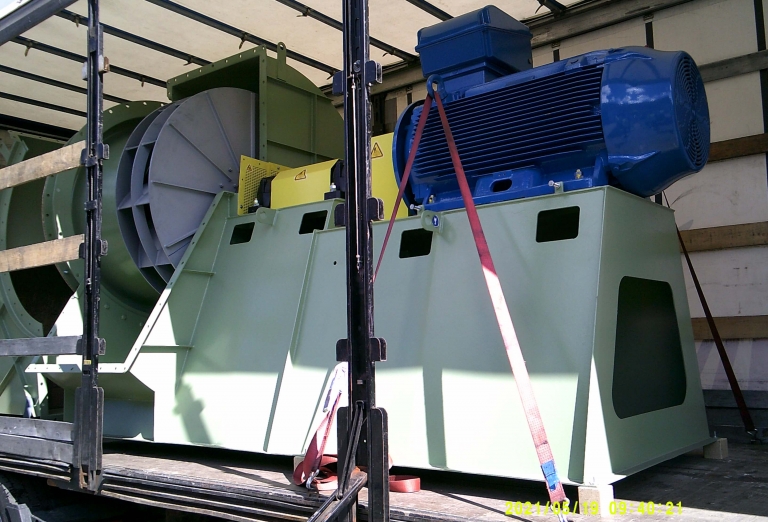 Drying of lucerne and corn silage into pellets or bales