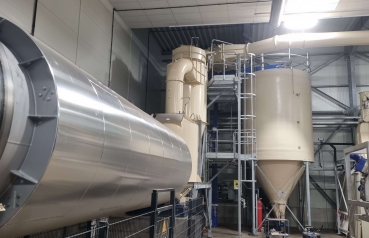 Dryer for manure and fermentation residues